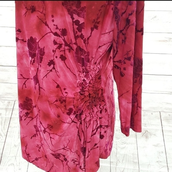 Only Nine Red Tie Dye Floral Womens Top Size XL - Picture 4 of 5